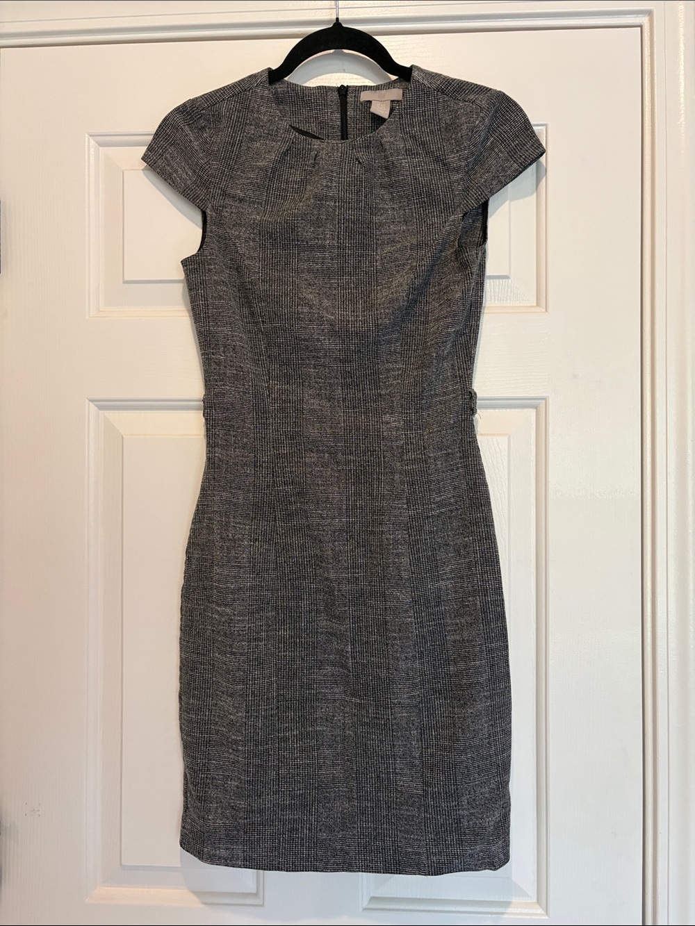 H&M Gray Textured Cap-Sleeve Midi Sheath Dress